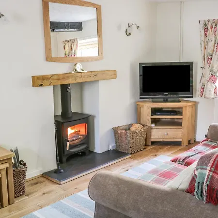 8 Stonegate